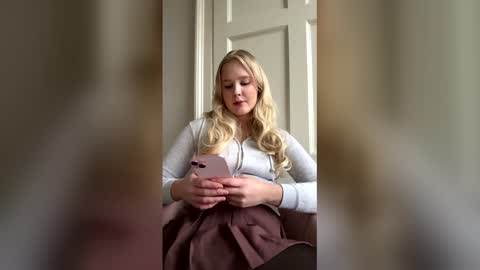 Rose Hayes online show from December 2025 02:56:01 PM