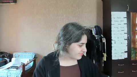 Snapshot of roselina_ chatting on June 2026 12:18:01 PM Rose online show from June 2026 12:18:01 PM