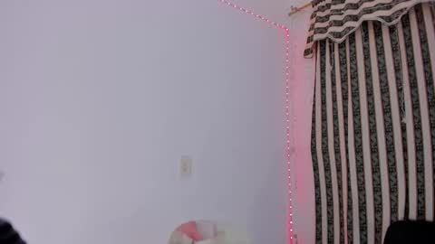 roselyn online show from February 2026 02:18:02 AM