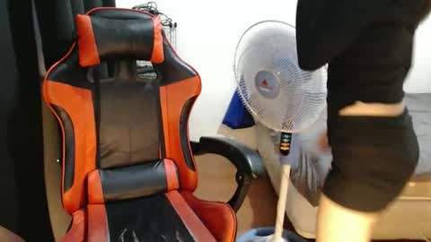 Snapshot of rosemae07 chatting on October 2025 09:02:01 AM rosemae07 online show from October 2025 09:02:01 AM