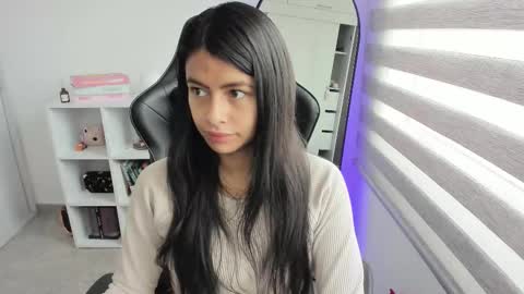 Nat online show from November 2025 02:51:02 PM