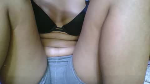 rosia685234 online show from November 2025 05:04:01 PM