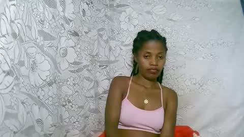 rosia online show from November 2025 03:45:01 PM