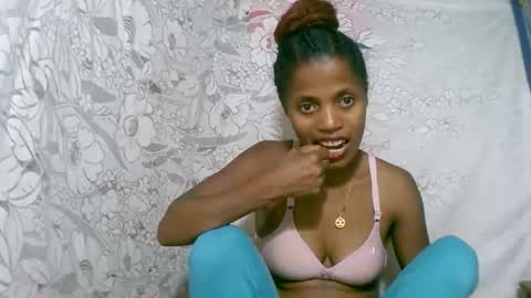 rosia online show from November 2025 02:54:01 PM