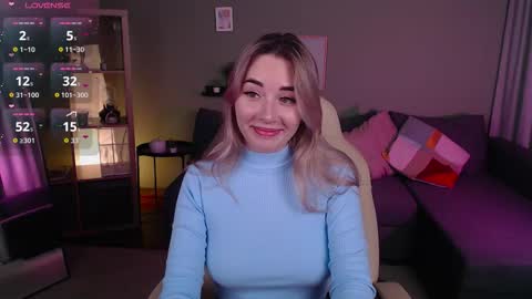 Snapshot of rosie_mac chatting on November 2025 02:02:02 AM Rosie online show from November 2025 02:02:02 AM