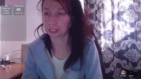 Snapshot of rosiehayes chatting on November 2025 08:24:01 AM RosieHayes online show from November 2025 08:24:01 AM