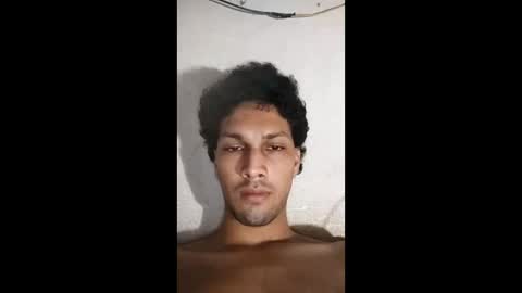 Snapshot of roskof69 chatting on February 2025 01:46:02 AM Ribuu online show from February 2025 01:46:02 AM