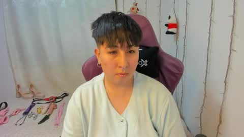 ROSSE DEMOND  online show from April 2026 11:53:02 PM