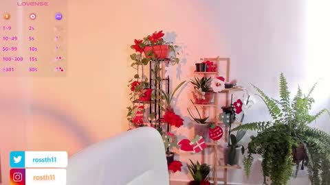 Im Ross   online show from November 2025 07:04:02 PM