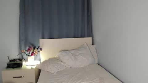 Snapshot of roter_rita chatting on January 2025 01:28:01 AM roter_rita online show from January 2025 01:28:01 AM