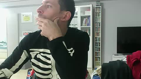 Snapshot of roubarixx chatting on November 2025 09:44:02 AM roubarixx online show from November 2025 09:44:02 AM