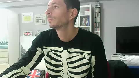 Snapshot of roubarixx chatting on November 2025 08:28:02 AM roubarixx online show from November 2025 08:28:02 AM