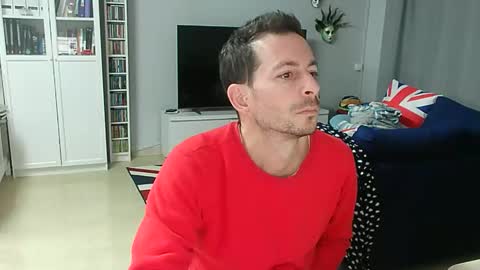 Snapshot of roubarixx chatting on December 2025 08:18:01 AM roubarixx online show from December 2025 08:18:01 AM