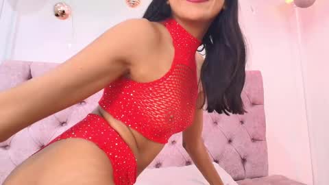 Snapshot of roulyy chatting on December 2024 02:01:02 AM JESSY ROULY online show from December 2024 02:01:02 AM