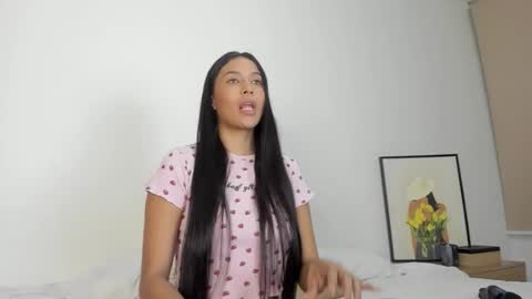 Snapshot of rouse_46 chatting on December 2025 10:59:02 PM Rouse online show from December 2025 10:59:02 PM