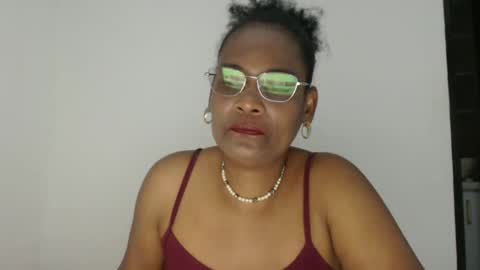 luxa online show from November 2025 09:59:02 PM