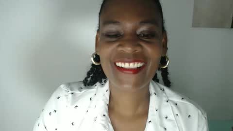 Snapshot of roushlove chatting on April 2026 01:13:01 PM luxa online show from April 2026 01:13:01 PM
