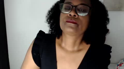 Snapshot of roushlove chatting on May 2026 09:49:02 AM luxa online show from May 2026 09:49:02 AM