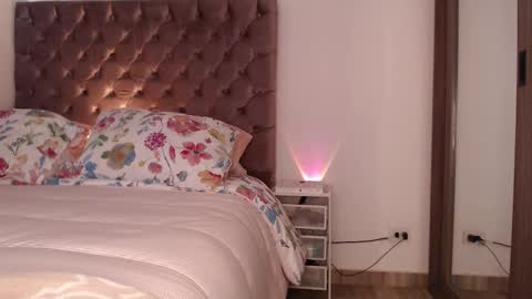 Snapshot of rouss_henao chatting on December 2025 01:16:02 PM Rouss marie henao online show from December 2025 01:16:02 PM