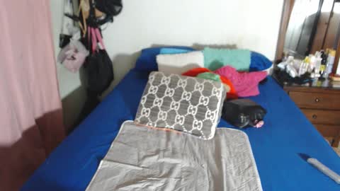 Snapshot of rousse_ellise1 chatting on October 2025 03:53:01 AM rousse online show from October 2025 03:53:01 AM