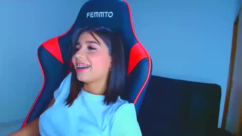 rousse_violet online show from September 2025 10:47:01 PM