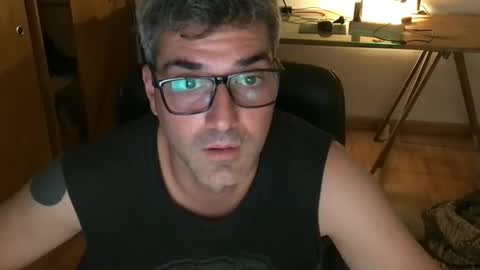 Snapshot of rousshen chatting on May 2026 07:52:02 PM rousshen online show from May 2026 07:52:02 PM