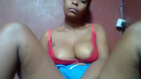 rovaelyah online show from February 2026 08:22:01 AM