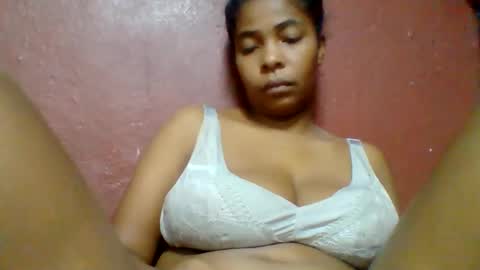 Snapshot of rovaelyah chatting on May 2026 03:55:02 AM rovaelyah online show from May 2026 03:55:02 AM