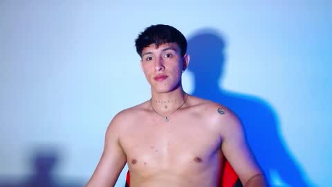 rowanboy23 online show from February 2026 10:44:01 PM