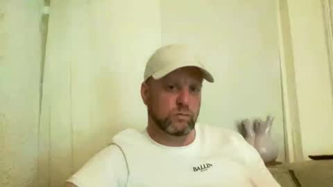 rowannp1 online show from May 2026 08:50:02 PM