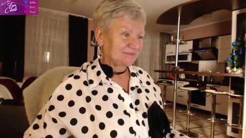 Roxana online show from December 2024 04:40:02 PM