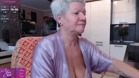 Roxana online show from October 2025 06:33:01 AM