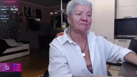 Roxana online show from October 2025 07:14:02 PM