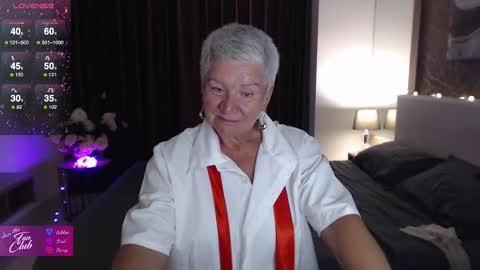 Snapshot of roxana_brooks chatting on January 2026 01:47:02 PM Roxana online show from January 2026 01:47:02 PM