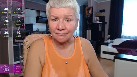 Snapshot of roxana_brooks chatting on February 2026 02:13:02 PM Roxana online show from February 2026 02:13:02 PM
