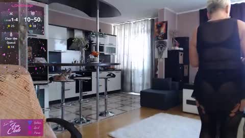 Roxana online show from March 2026 01:33:01 PM