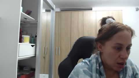 Snapshot of roxanalove7 chatting on December 2024 02:36:01 AM Roxana online show from December 2024 02:36:01 AM