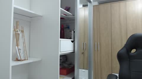 Snapshot of roxanalove7 chatting on January 2025 11:40:01 PM Roxana online show from January 2025 11:40:01 PM