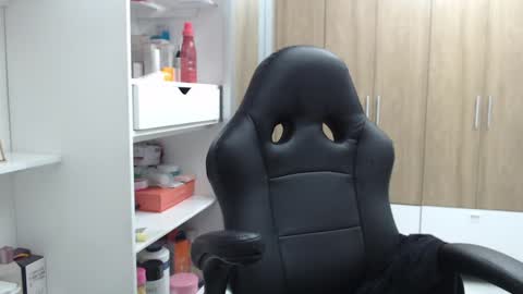 Snapshot of roxanalove7 chatting on January 2025 09:39:02 PM Roxana online show from January 2025 09:39:02 PM