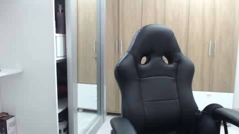 Snapshot of roxanalove7 chatting on January 2025 12:06:02 AM Roxana online show from January 2025 12:06:02 AM