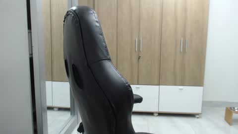 Snapshot of roxanalove7 chatting on January 2025 03:09:01 AM Roxana online show from January 2025 03:09:01 AM