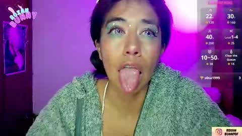 Snapshot of roxanbunny chatting on November 2025 06:35:01 AM roxxy online show from November 2025 06:35:01 AM