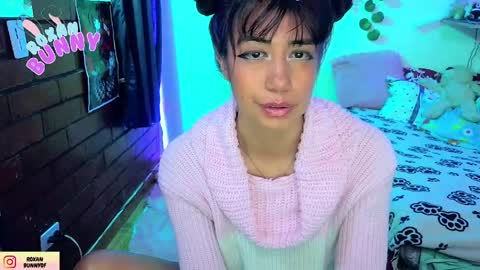 roxxy online show from April 2026 10:48:02 PM