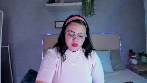 Snapshot of roxanebrown chatting on August 2026 05:48:02 PM roxanebrown online show from August 2026 05:48:02 PM