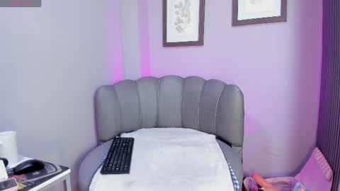  Roxanna  online show from June 2026 09:29:01 PM