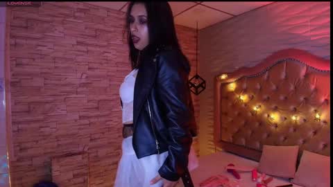 Snapshot of roxanne_han chatting on October 2025 11:53:02 AM roxanne_han online show from October 2025 11:53:02 AM