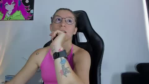 roxanne online show from June 2026 06:20:01 PM