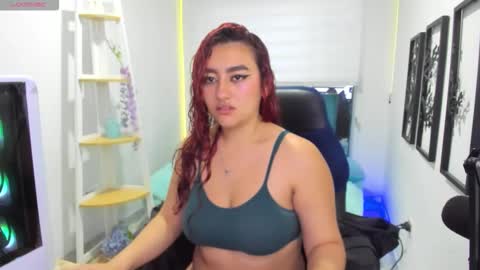 Snapshot of roxanne_morelli chatting on November 2025 11:10:02 AM roxanne online show from November 2025 11:10:02 AM