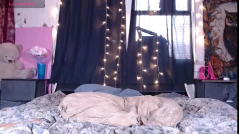 Snapshot of roxanneroulette chatting on February 2026 11:34:02 PM Silver online show from February 2026 11:34:02 PM