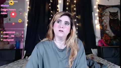 Snapshot of roxanneroulette chatting on February 2026 02:56:02 AM Silver online show from February 2026 02:56:02 AM